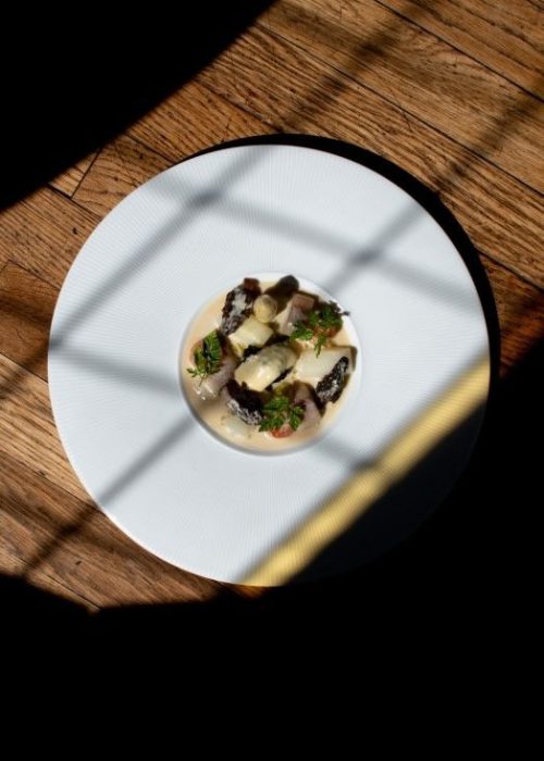 Witte asperges met morilles, Oosterscheldepaling, Polderaardappel met kervel & garnalen